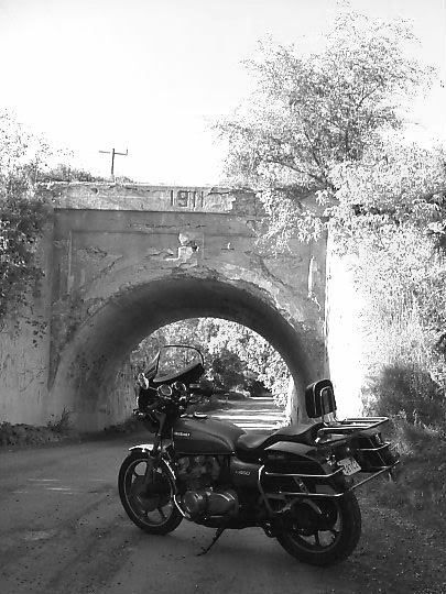 kz650 rider in Canada SeptRideInDurhamfrontofoverpassBW