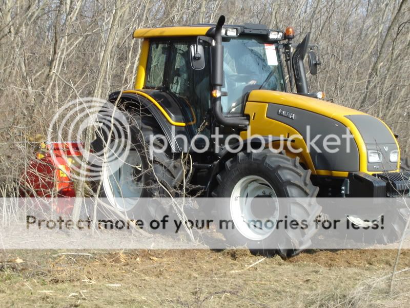 Valtra DSC02883