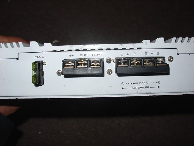 subwoofer and amp dont work after hook up -- posted image.