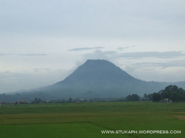 Mt Samat (War Plan Orange) Visit: WWII Memorial in Bataan, Philippines  Scenery1signed