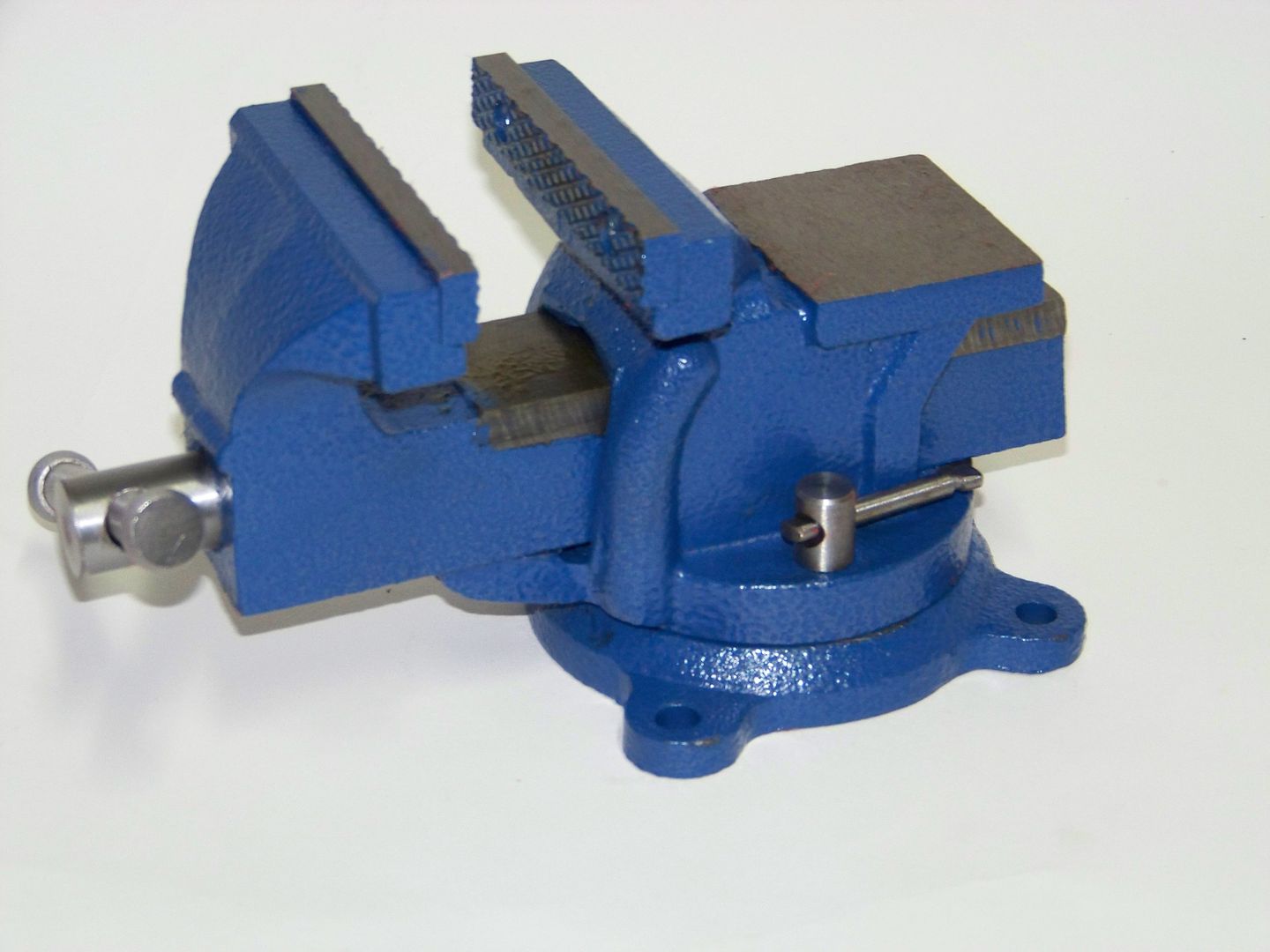 4" Bench Vise with Anvil Swivel Locking Base Table top 