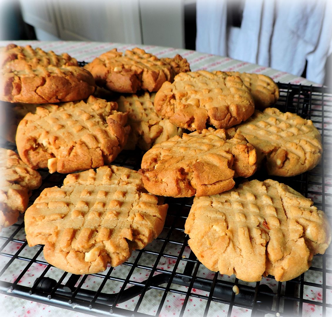 Peanut Butter Shortbread Biscuits