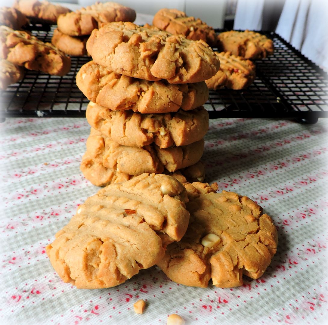 Peanut Butter Shortbread Biscuits