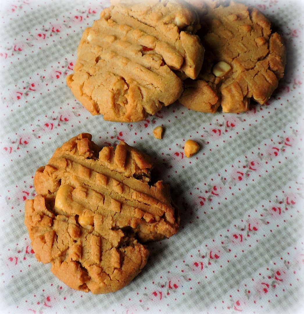 Peanut Butter Shortbread Biscuits