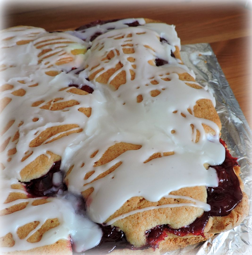 Cherry Kuchen