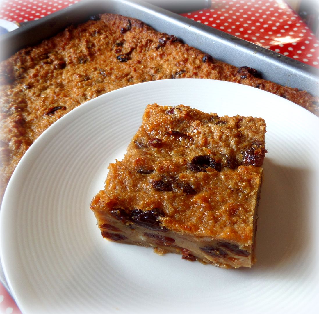 The English Kitchen: Old Time Bread Pudding