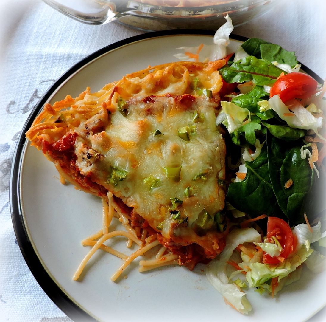 The English Kitchen: Spaghetti Pizza Pie