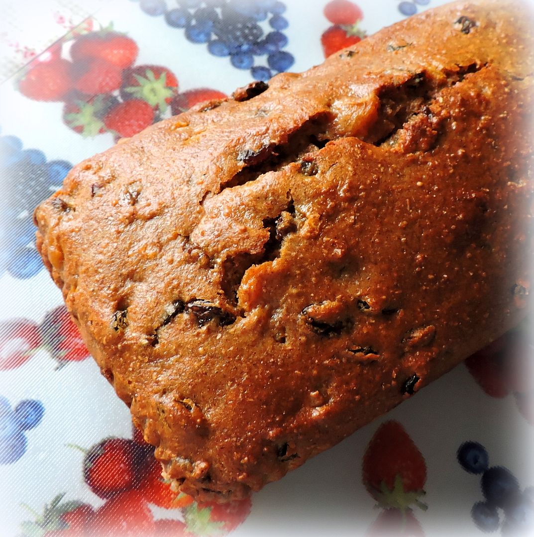 Apricot and Raisin Bran Loaf