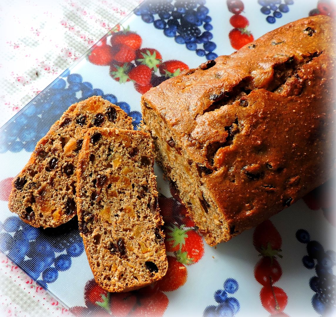 Apricot and Raisin Bran Loaf