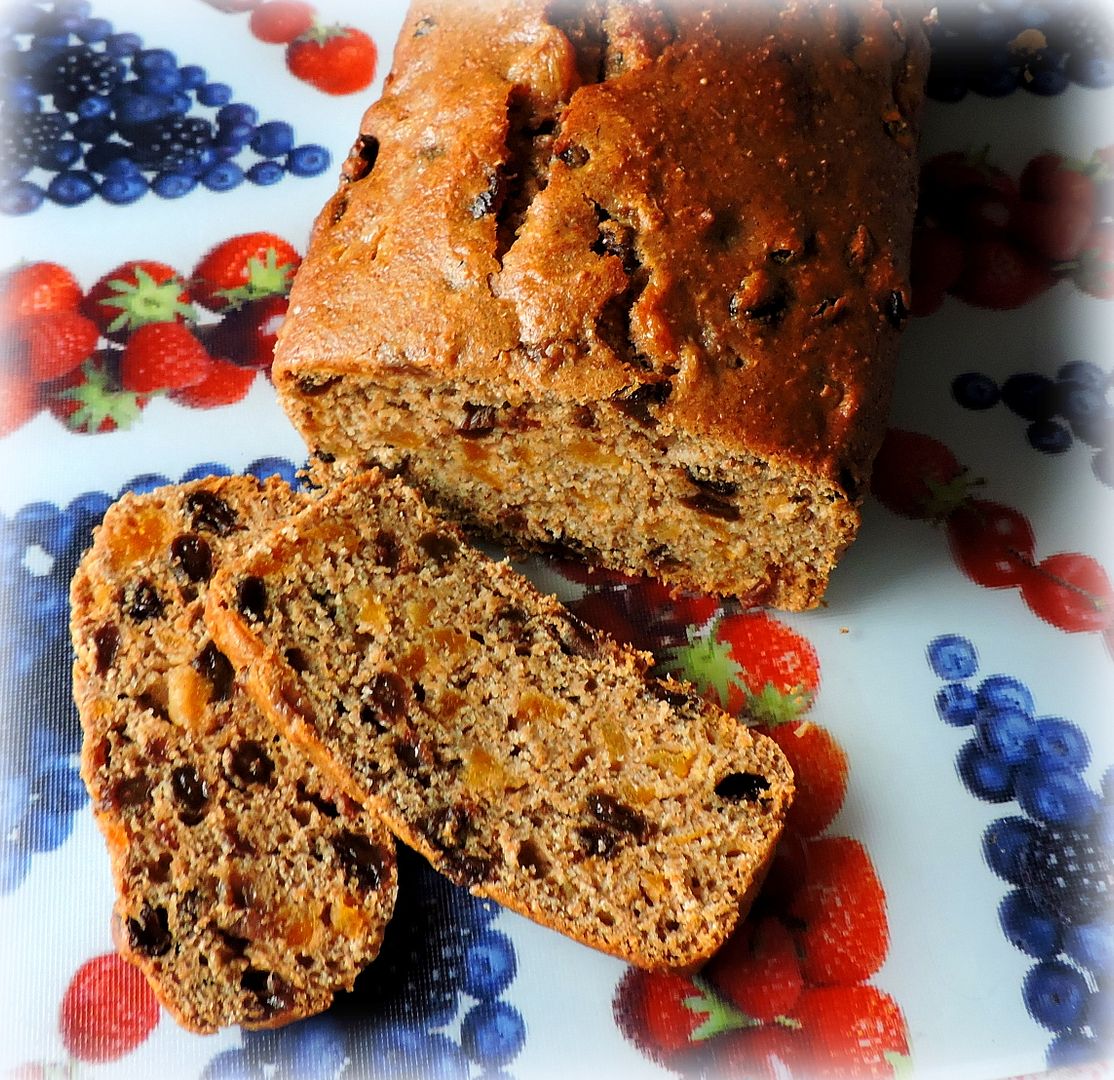 Apricot and Raisin Bran Loaf