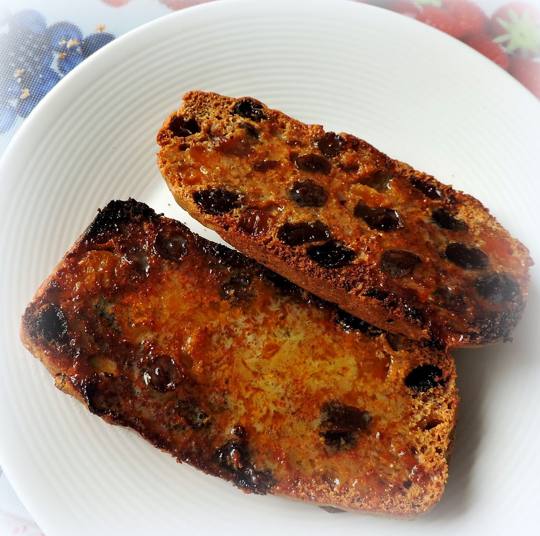 Apricot and Raisin Bran Loaf