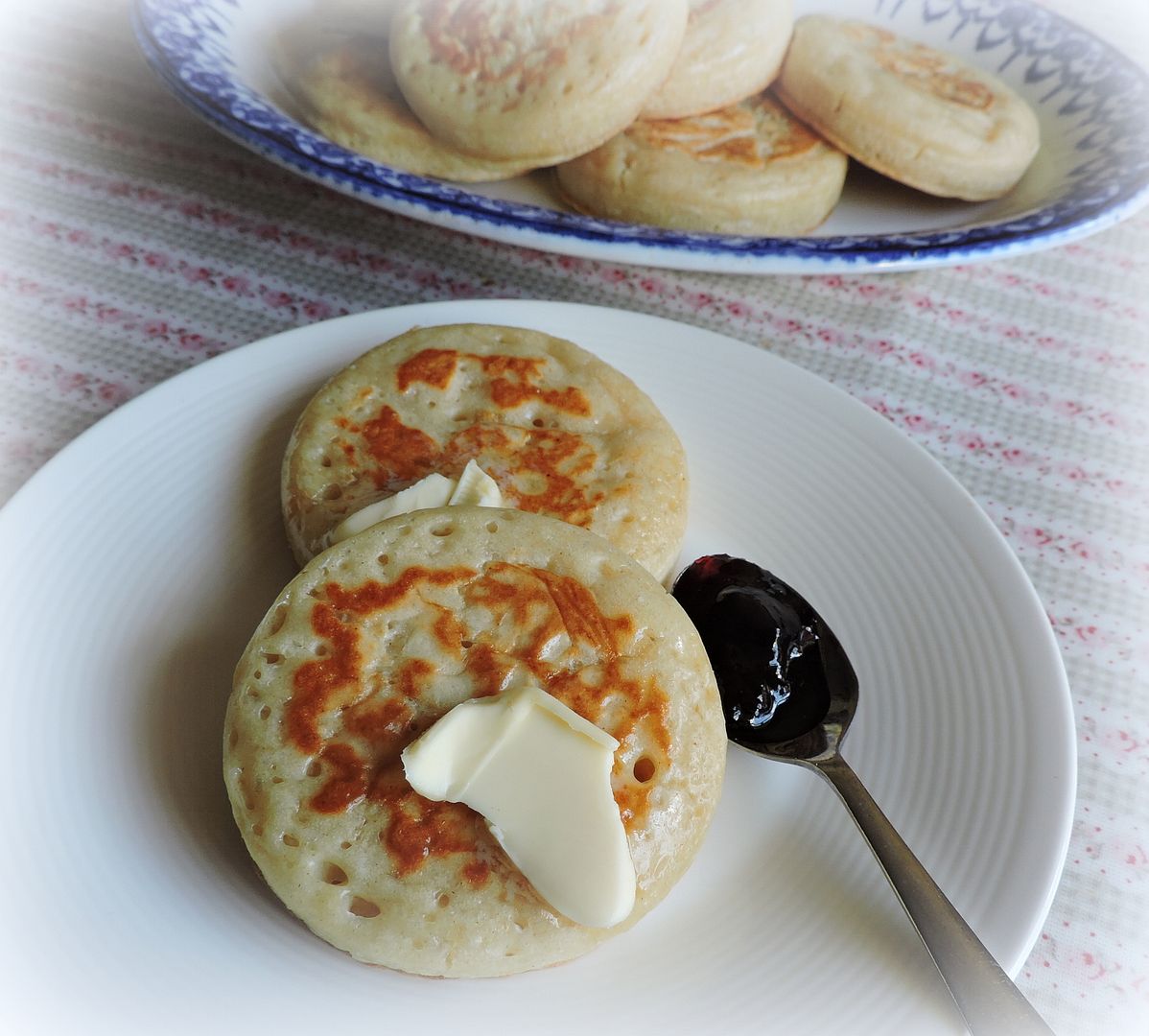 Homemade Crumpets