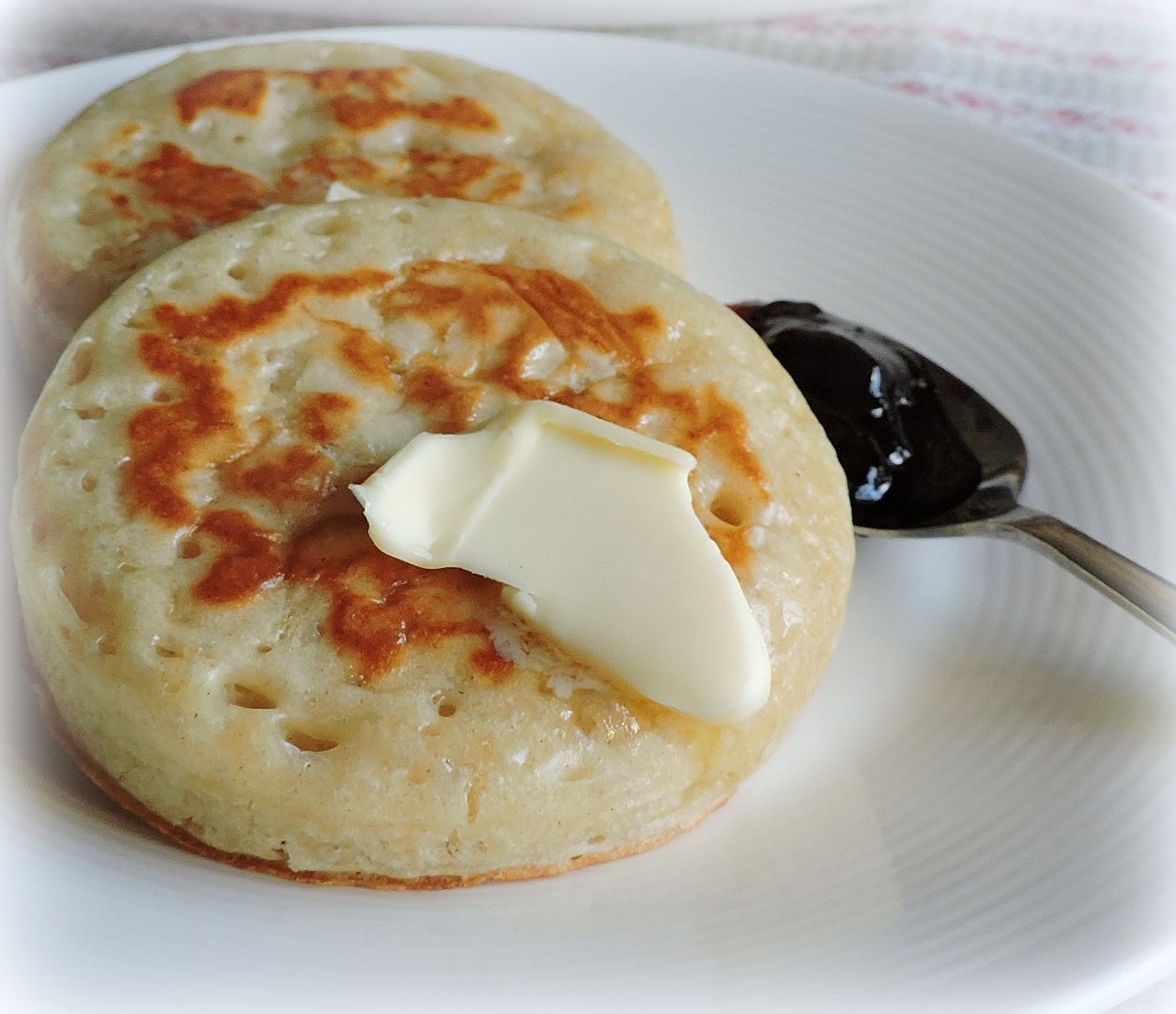 Homemade Crumpets