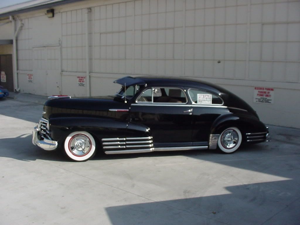 CHEVROLET Fleetline Aerosedan - 1948 Fleetline