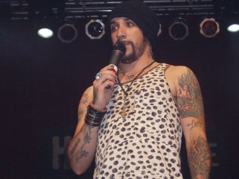 http://img.photobucket.com/albums/v515/BSBfanatic935/AJ/AJ031.jpg