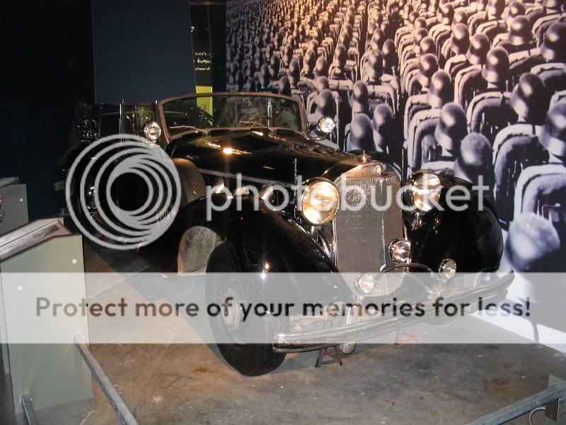 Mercedes Hitler. Photo246