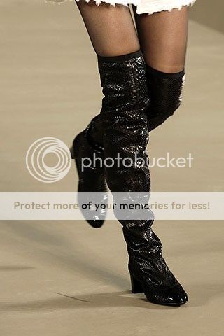 new RRP $2100 AUTHENTIC CHANEL STRETCH PATENT LEATHER OVER THE KNEE 
