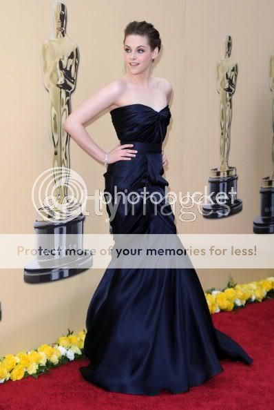 The 82nd Annual Academy Awards [Oscars] Anna, Kristen & Taylor Kristen13-2
