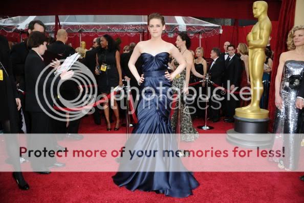 The 82nd Annual Academy Awards [Oscars] Anna, Kristen & Taylor Kristen14-1