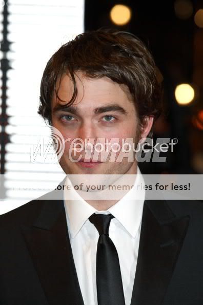 The Orange British Academy Film Awards 2010 - Anna, Kristen & Rob Rb3