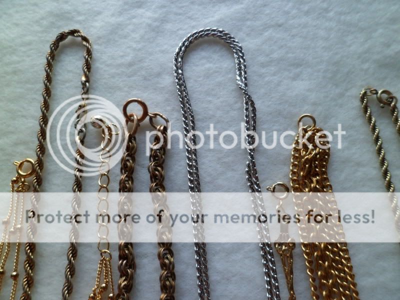 Lot 40 Vtg Used Chain Necklaces 2 5 Strands Avon Monet Germany Napier 