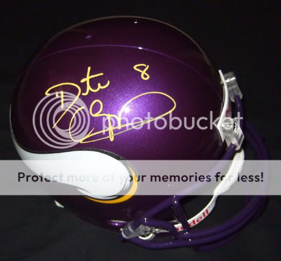 This is a Cris Carter & Daunte Culpepper autographed Minnesota Vikings