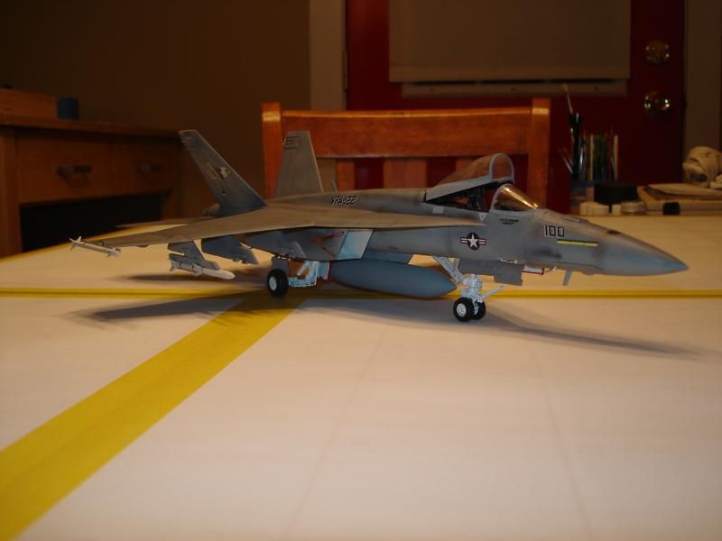 F/A 18-E Super Hornet 1/48 scale - Página 2 DSC00610_zps3e6a43c3