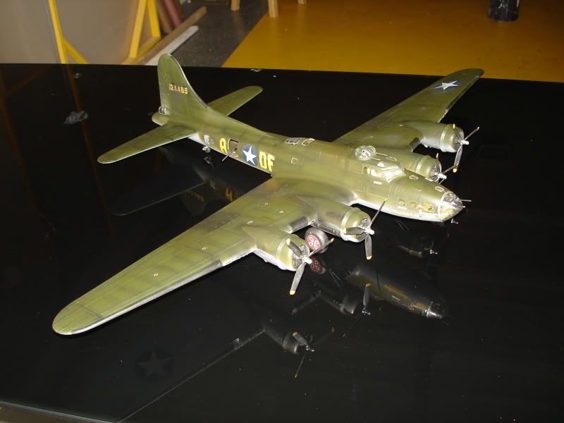 B-17 F escala 1/48 Aviones1025