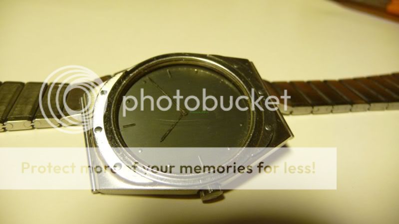 Une Jean Lassale quartz "All black steel", une montre de garde... P1080204