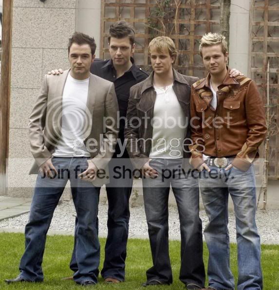 https://img.photobucket.com/albums/v626/dimcoire/westlife/11.jpg