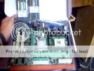 HOw to Assemble a Motherboard 1478pcieempty