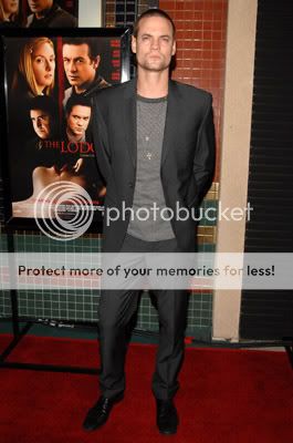 Shane at "THE LODGER" premiere Jan 14th pictures 56489704elsappasle115200963822AM