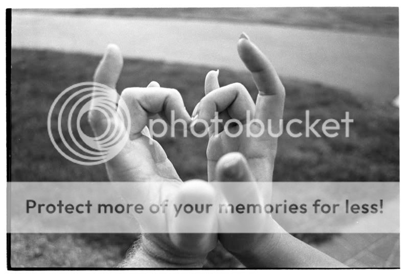 I-L-Y (American Sign Language) | Photography Forum