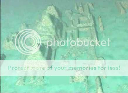 Atlantis Found? Giant Sphinxes, Pyramids In Bermuda Triangle 700_cbef90af610d04c704e5319223d7d69d_zpsb0207325