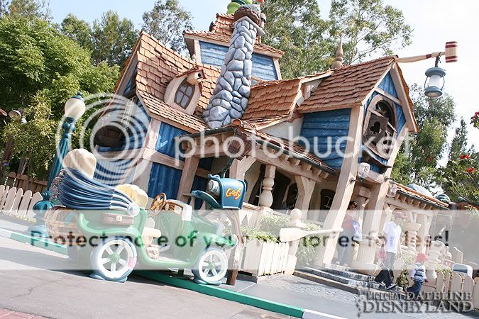 Toontown (Disneyland Park/ Magic Kingdom) IMG_5316