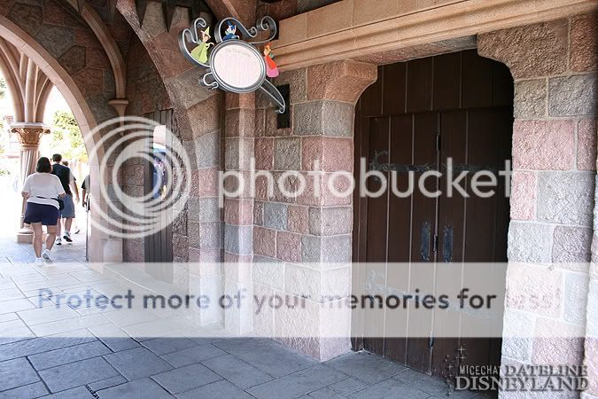 [Disneyland Park] Sleeping Beauty Castle Walkthrough (réouv 26 Nov 2008) IMG_7407