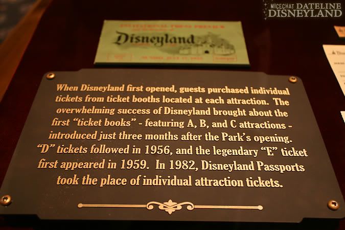 TOUR - "Disneyland: The First 50 Magical Years" show and exhibit (photo tour) IMG_6873