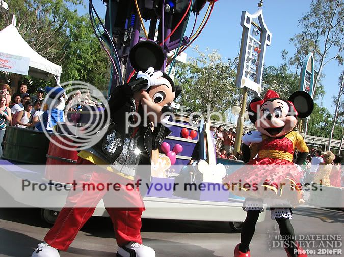 [Disneyland Park] Celebrate! A Street Party IMG_3489