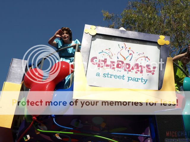 [Disneyland Park] Celebrate! A Street Party P1010220