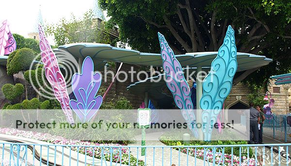 [Disneyland Park] Alice in Wonderland fermée pour mise en conformité (16 juillet au 13 août 2010 et de mi-mars au 04 juillet 2014)  P1016447