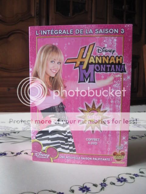 Hannah Montana - Saison 3 [Disney - 2008-2010] - Page 4 IMG_5474