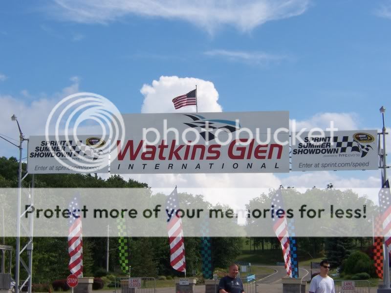 Watkins Glen Thunder Road Tour - New York Wagon Fest WatkinsGlengate