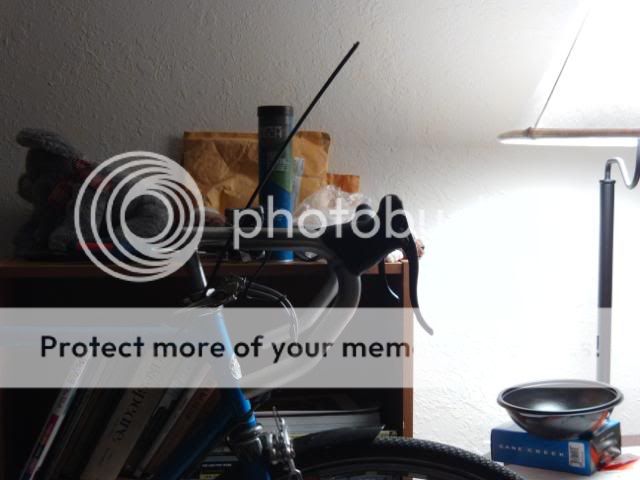 brake lever touches handlebar