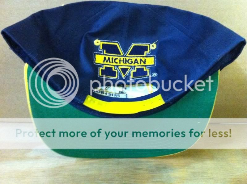 NCAA Michigan Wolverines Swoosh Snapback Vintage cap by Drew Pearson 