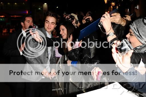 Remember Me Premiere in London, March 17 - Robert Pattinson ID10217826_LAN2_4HA_9