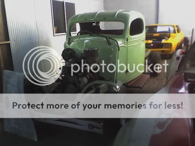 Classic Car Restorations 12-06-06_1022