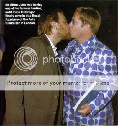 http://img.photobucket.com/albums/v714/TorieTorie/GQ/ewan-nw2oct00.jpg