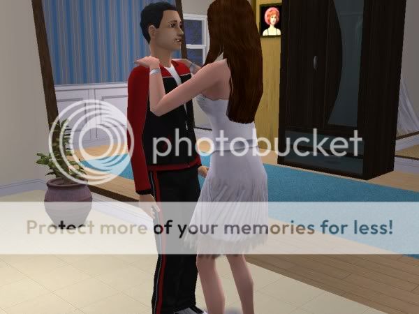 http://img.photobucket.com/albums/v714/TorieTorie/sims/snapshot_500cf425_3015122e.jpg