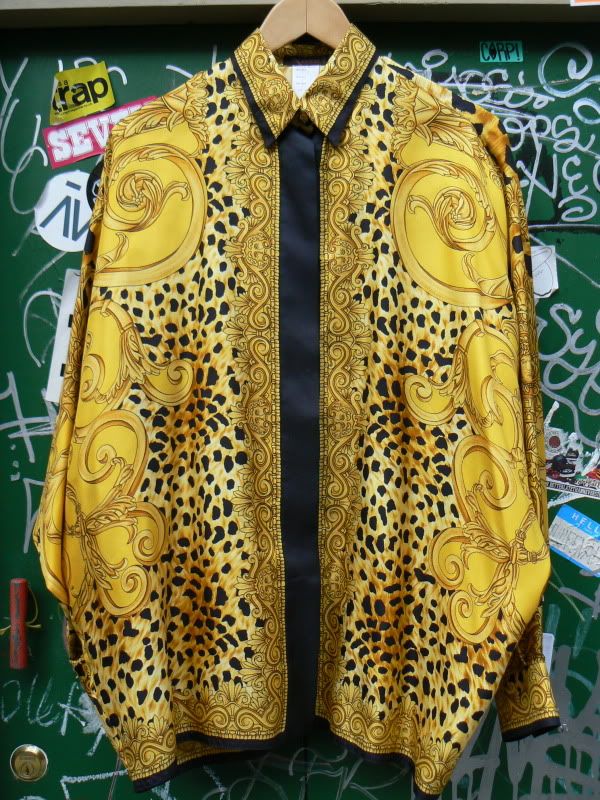 ZONE7STYLE: Vintage Gianni Versace Istante Leopard Gold Baroque Silk Shirt