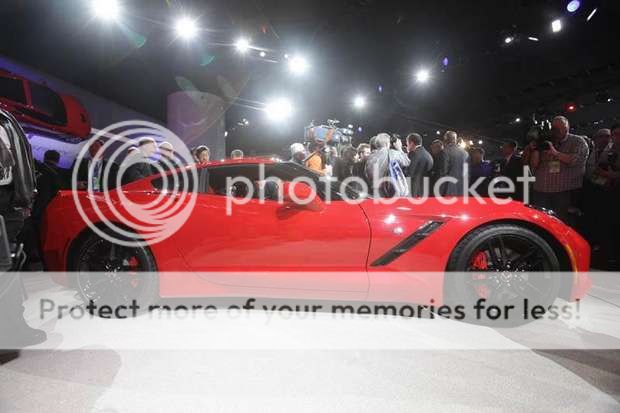 Chevy unveils C7 Corvette C7Vette2